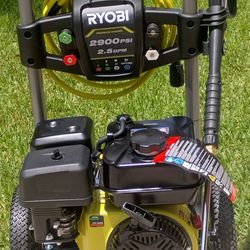 Brand New RYOBI 2900 PSI 2.5 GPM Cold Water Gas Pressure Washer with 212cc Engine