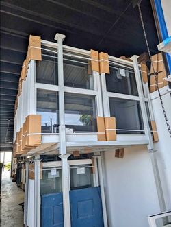 Vynil & Aluminum Framed Windows – Multiple Sizes