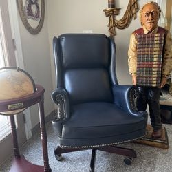 Very  Beautiful gorgeous Leather office chair only