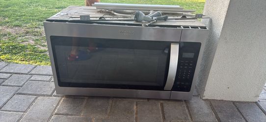 Big Microwave, Matching Fans & Dining Room Light
