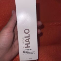 Smash box Halo Tinted Moisturizer With SPF