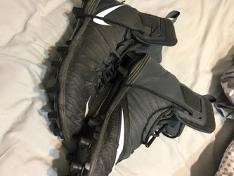 Football cleats size 11
