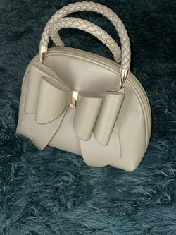Handbag With Bow