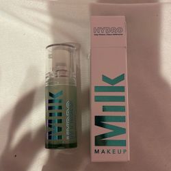 MILK MAKEUP 