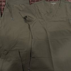 Women’s Scrubs 
