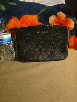 Michael Kors Crossbody Purse
