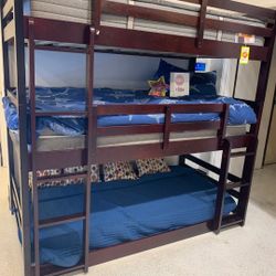 Tripple Bunk Bed W/mats 