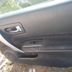 2012 Nissan Rogue Passenger Side Doors