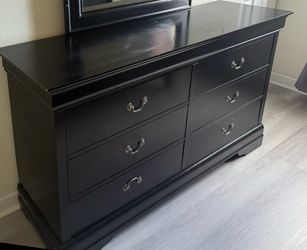 Dresser + Mirror