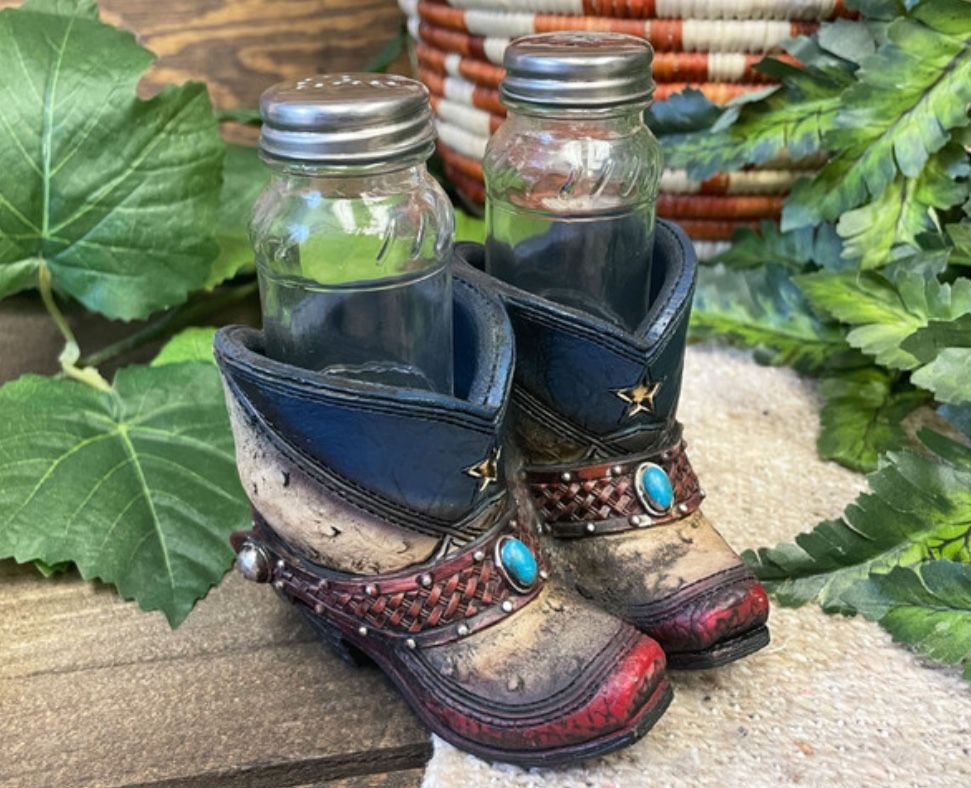 Texas Salt & Pepper Shakers holder - Cowboy Boots