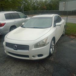 2009 Nissan Maxima