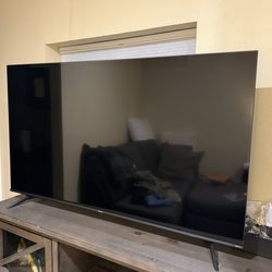 65” Hisense Roku Tv