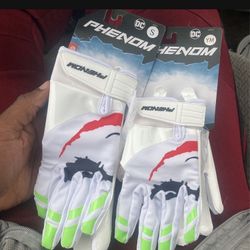 Youth Medium gloves