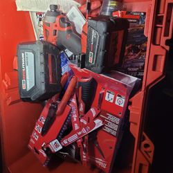 Milwaukee Bulk Buy 300$