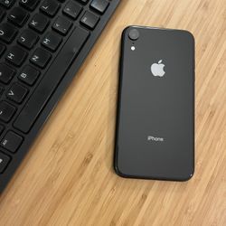 iPhone XR 128gb fully unlocked  Black Color 