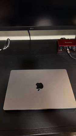 MacBook Pro 14” M3 8GB/512GB