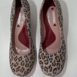 Women Rose Leopard Leather Shoes made in Brazil