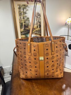MCM Reversible Liz Shopper - Medium