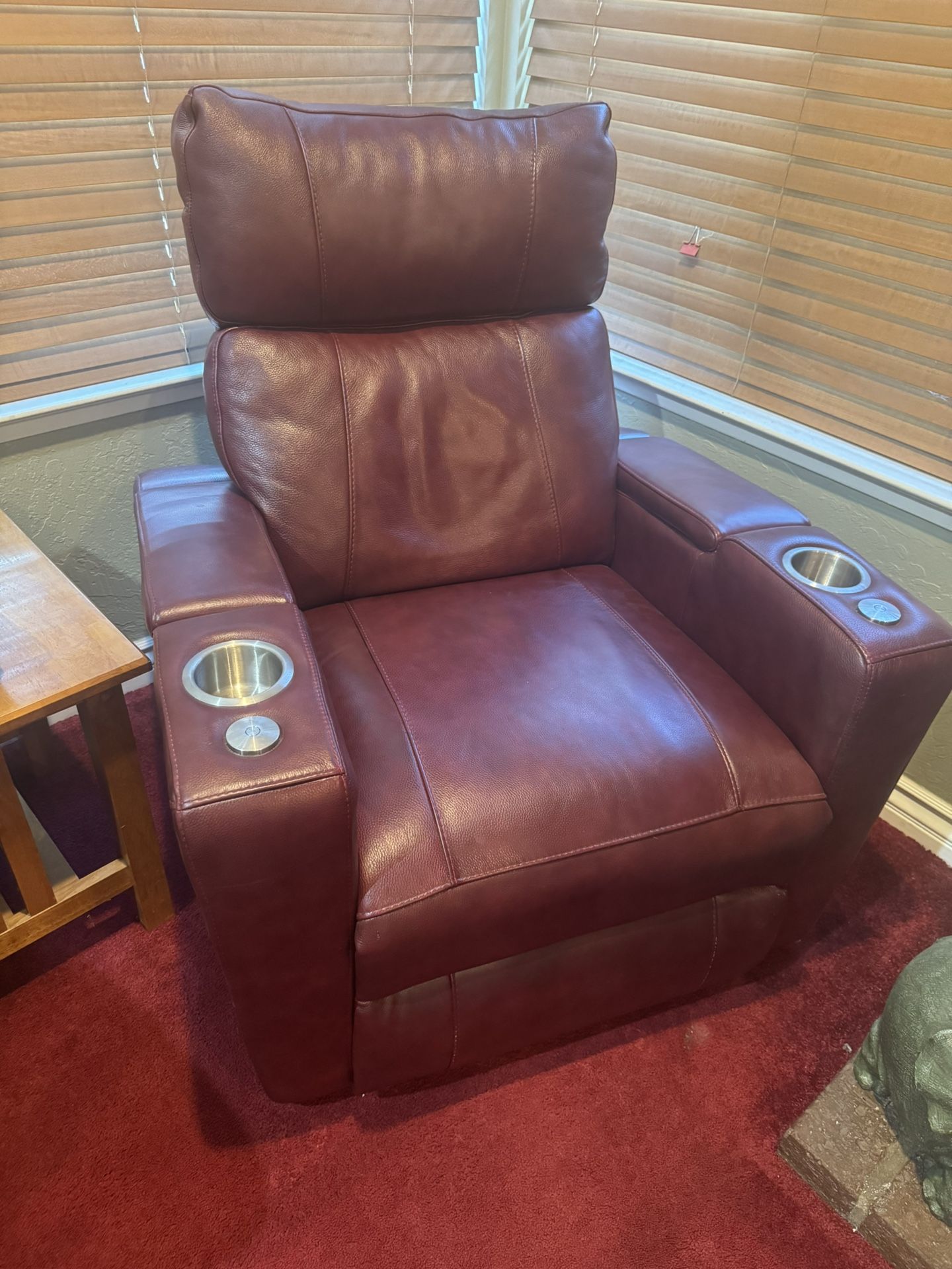 Abbyson Recliner