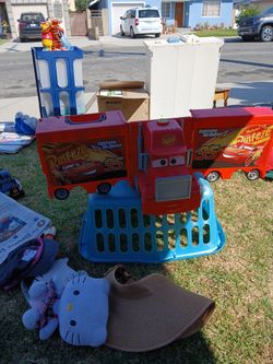 Lightning mcqueen truck set