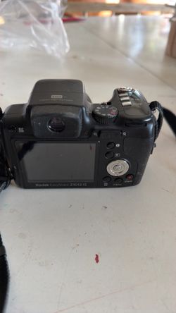 2 cameras Kodak and Canon
