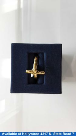 Women's Ring - Yellow Gold 18k (.750) 3.3 grams Size 7.5