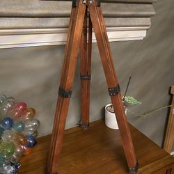 Vintage/Antique Tripod - Lamp Stand 