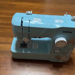 Brother Full Size Sewing Machine 17 Stitch Lx 3817A