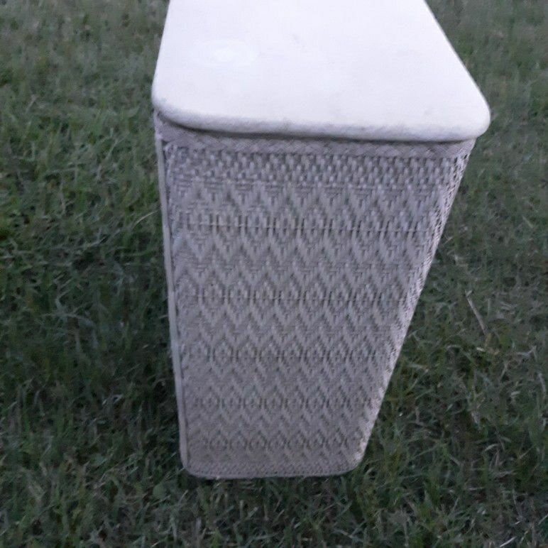 Antique Clothes Hamper