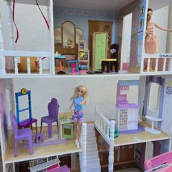 Large Dollhouse, Buss, Cars, Camper, Barbies And Many Toys Accessories 