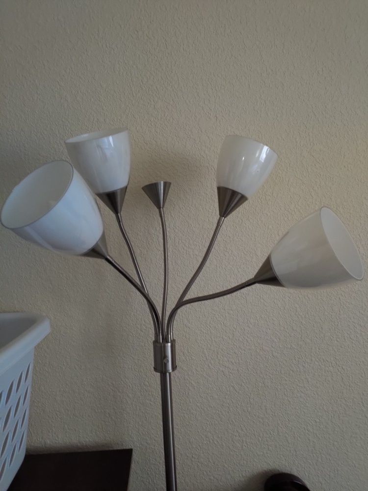 5 Bulb Lamp