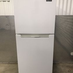 Magic Chef  Studio Size  10 Cubics 