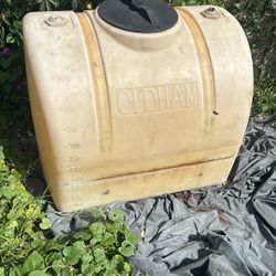 100 gallon water tank 