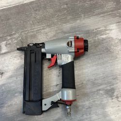 Central Pneumatic 18 Gauge 2 in 1 Air Nailer Stapler 64269