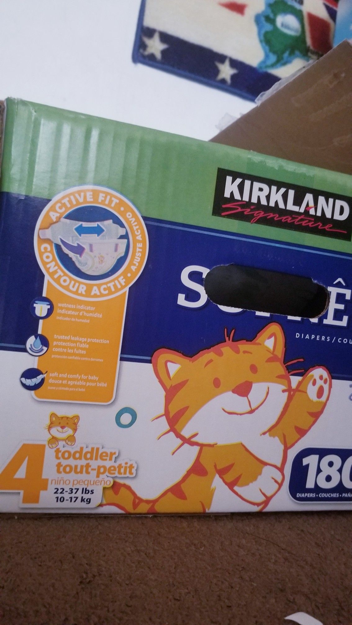 KIRKLAND Signature(Costco) Diapers Size 4.