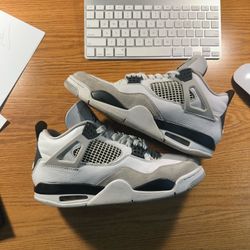 Jordan 4