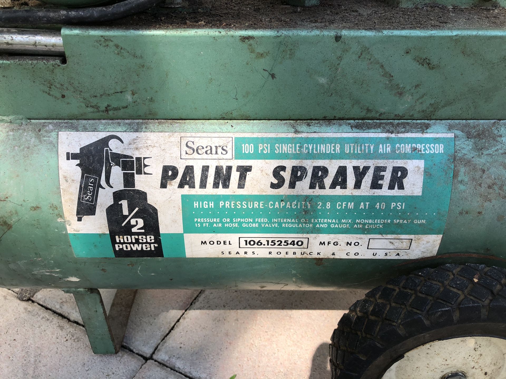 Sears 1/2 HP Paint Sprayer / Compressor for Sale in Pembroke Pines, FL