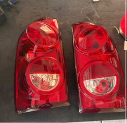 2005 ram 1500 tail lights