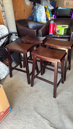 Bar stool chairs
