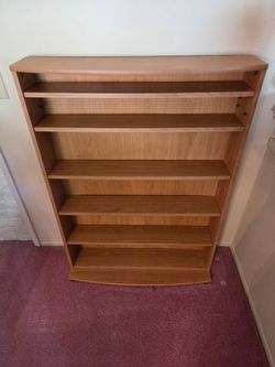 Adjustable shelf book case