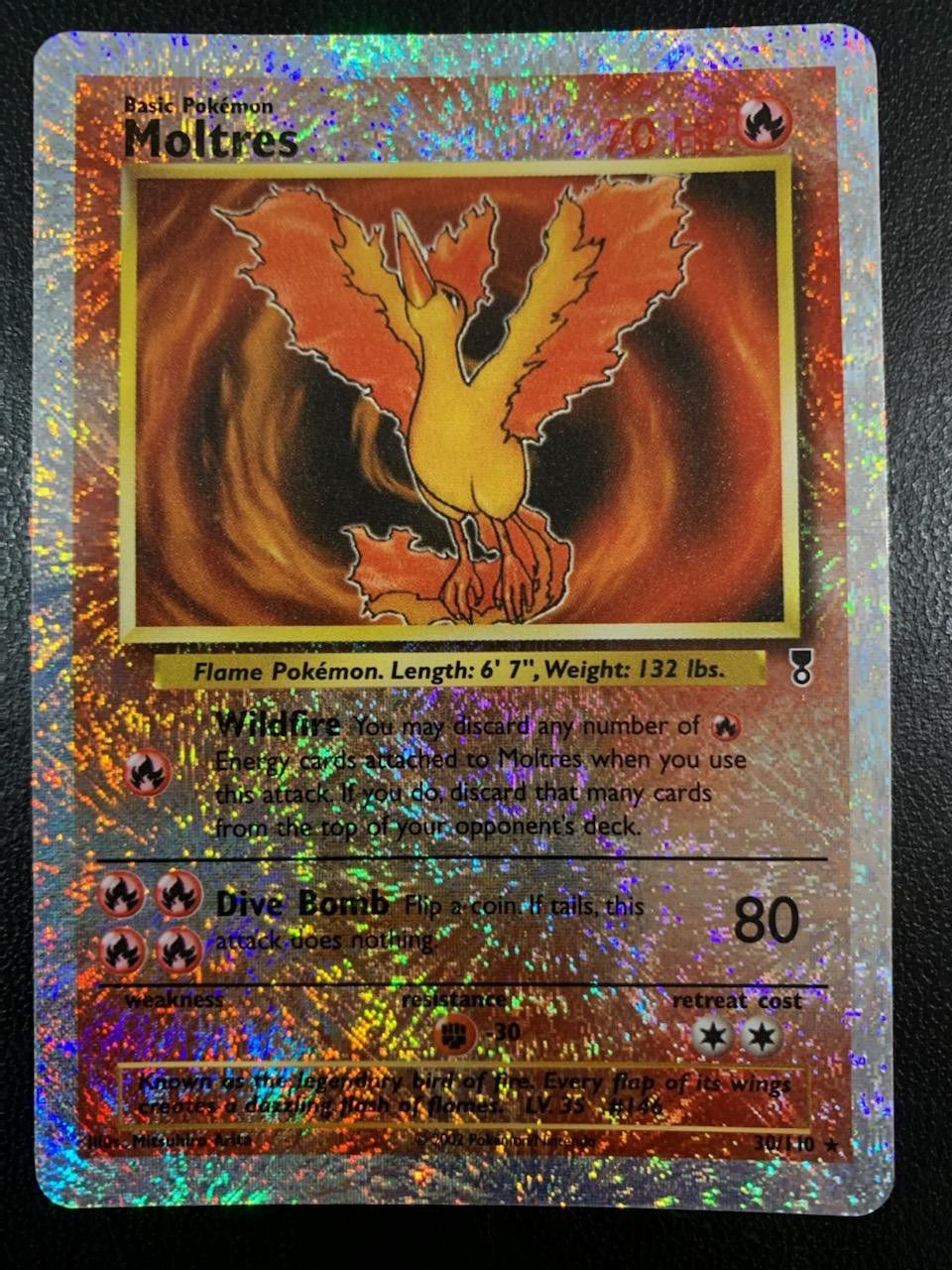 Moltres Reverse-Holo 2002 Pokemon Card. Near mint condition.