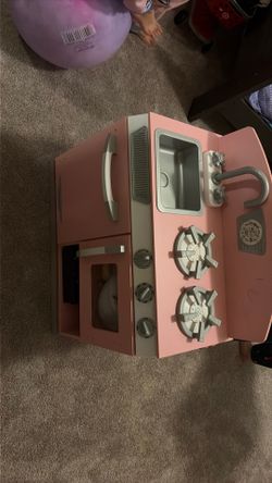 Girls toy kitchen
