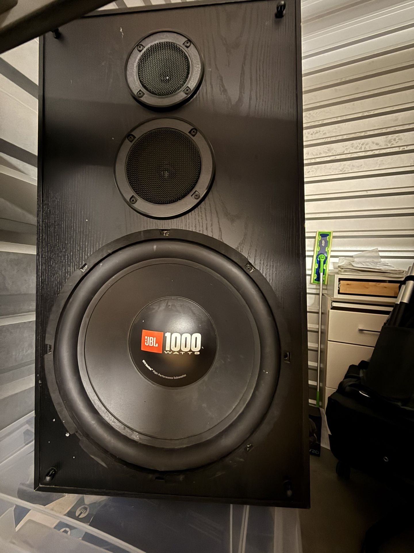 Job 1000 Watt Speakers