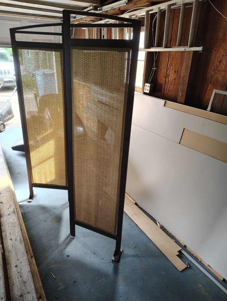 Wall Divider