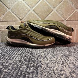 Nike Air Max 97 Undefeated Militia Green -Size 10M -Rep box -Barley used -Shipping available