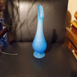 Aqua Swung Vase