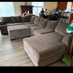 Sectional Couch 