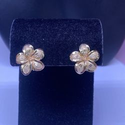 14K Clip Flower Earring 