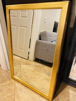 Gold Frame Mirror 