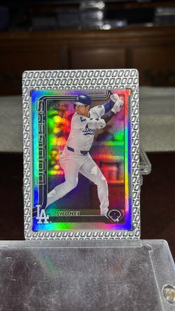 2025 Topps Shohei Ohtani Rainbow Foil Refractor